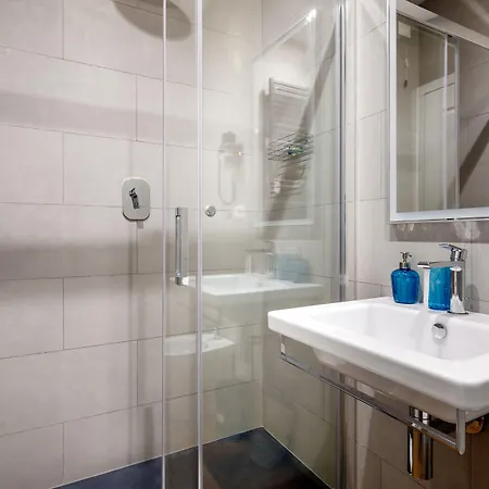 Ht Hometown Vite Apartment Rome