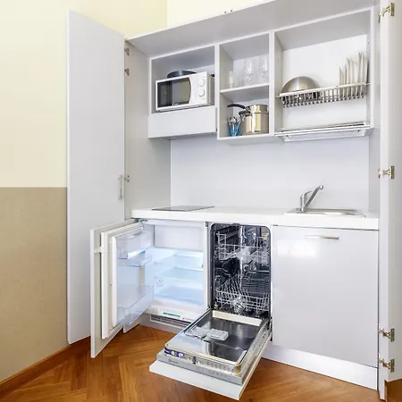 Ht Hometown Vite Apartament Rzym